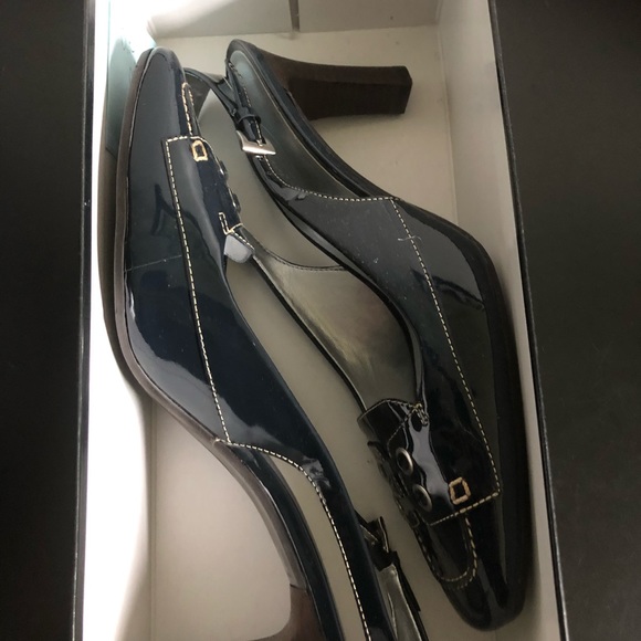 NWT Talbots Colby Heel, Size 8.5 - Picture 2 of 8